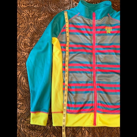Girl’s Nike Therma-Fit Track Jacket NWTS Size  XL - Picture 10 of 13
